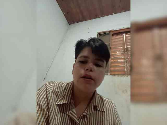 ChicaLatinaBR webcam