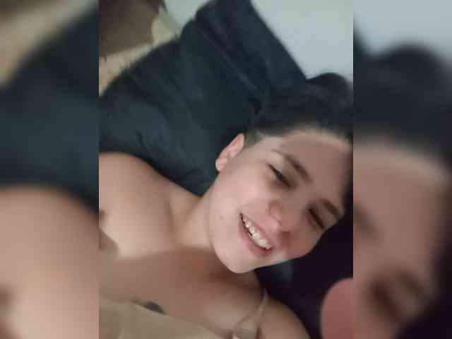 ChicaLatinaBR webcam