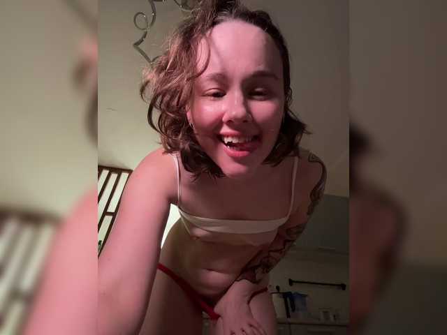 DeeDrago live webcam show