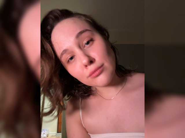 DeeDrago live webcam show