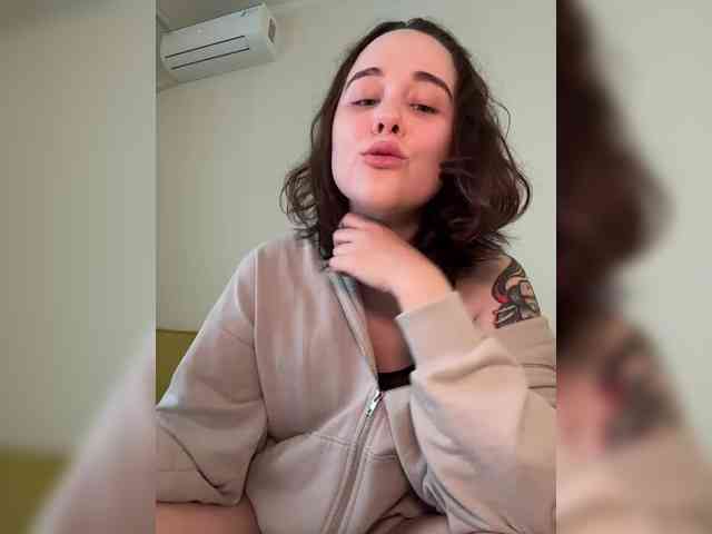 DeeDrago webcam
