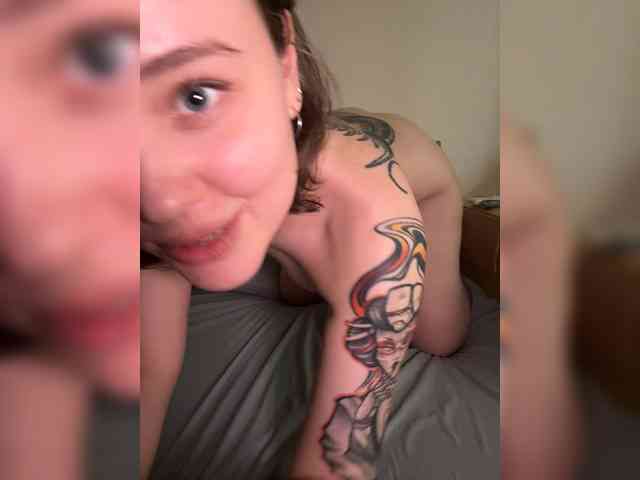 DeeDrago webcam
