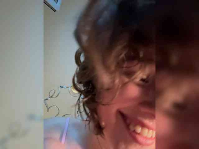 DeeDrago webcam