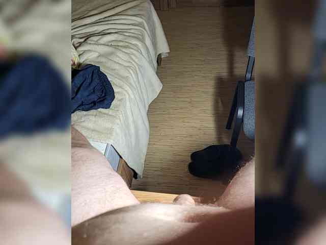 qwerty2006boriso... Live Webcam on BongaCams