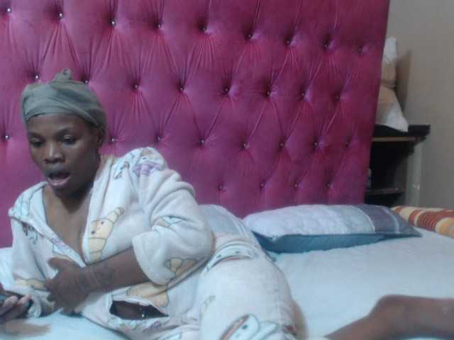wettykitty25 live webcam show