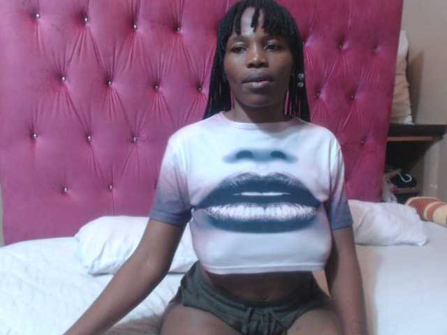 wettykitty25 live webcam show