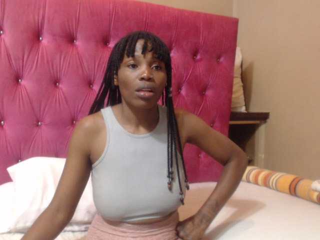 wettykitty25 live webcam show