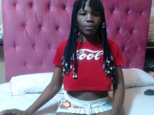 wettykitty25 live cam on BongaCams
