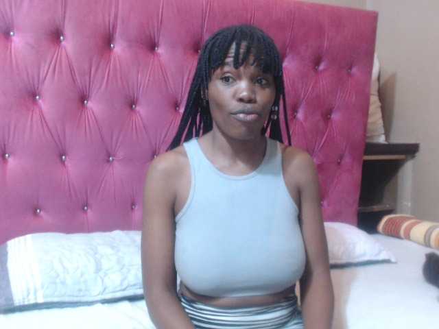 wettykitty25 live webcam show