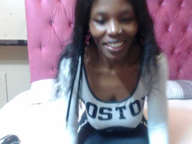 wettykitty25 live webcam show