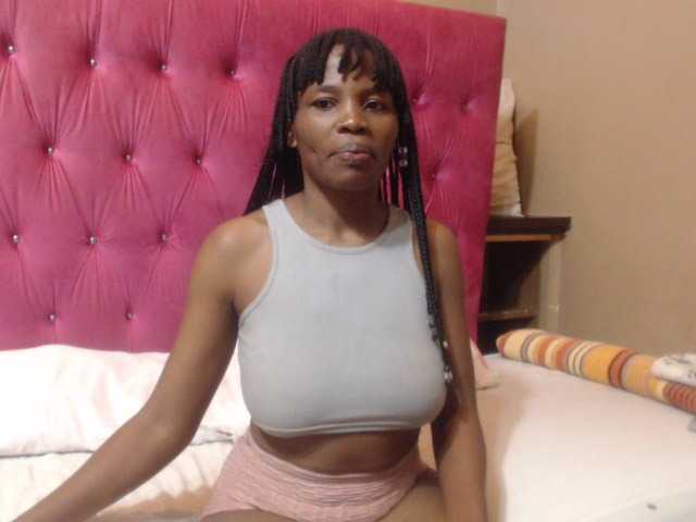 wettykitty25 live webcam show