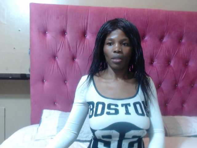 wettykitty25 live cam on BongaCams
