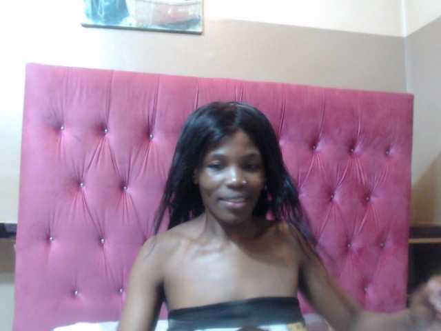 wettykitty25 live webcam show