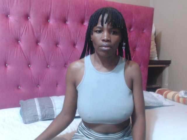 wettykitty25 live webcam show