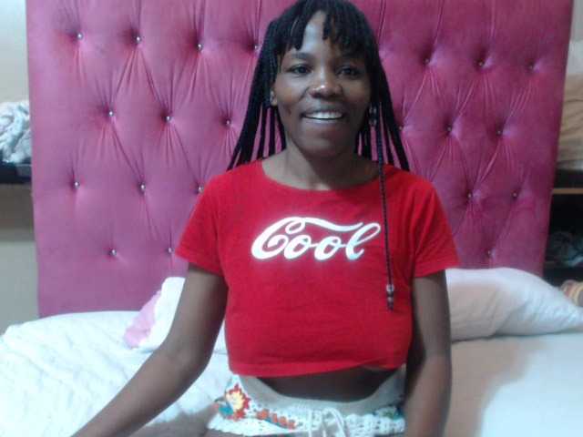wettykitty25 live cam on BongaCams