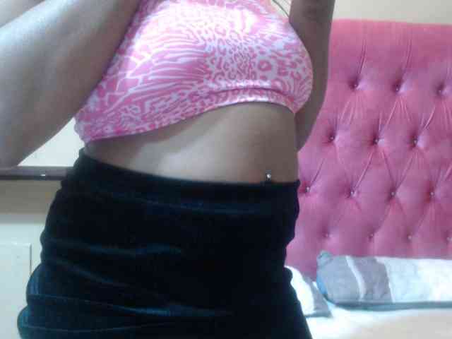 Modelo: wettykitty25