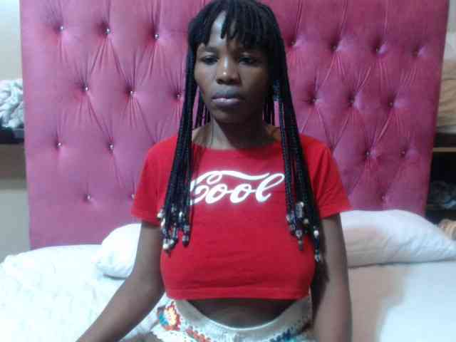 Modelo: wettykitty25
