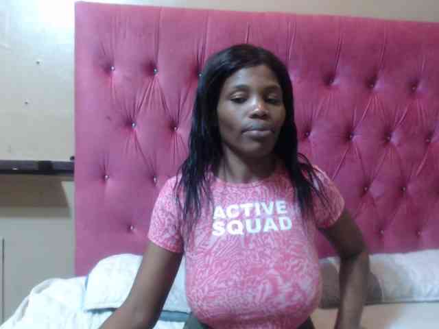Modelo: wettykitty25