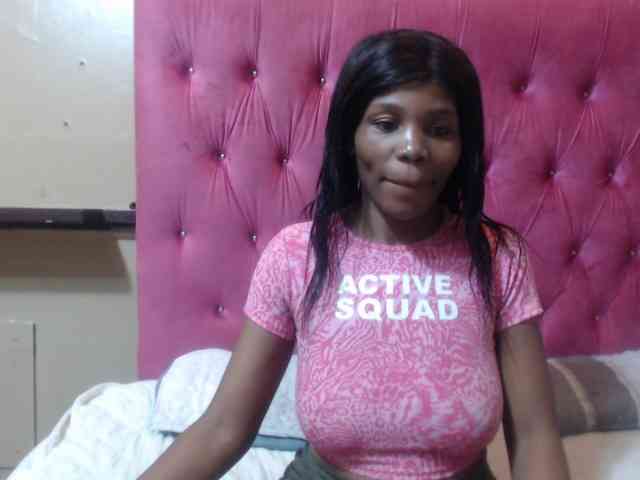 Modelo: wettykitty25
