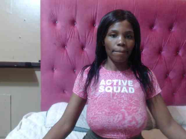 Modelo: wettykitty25