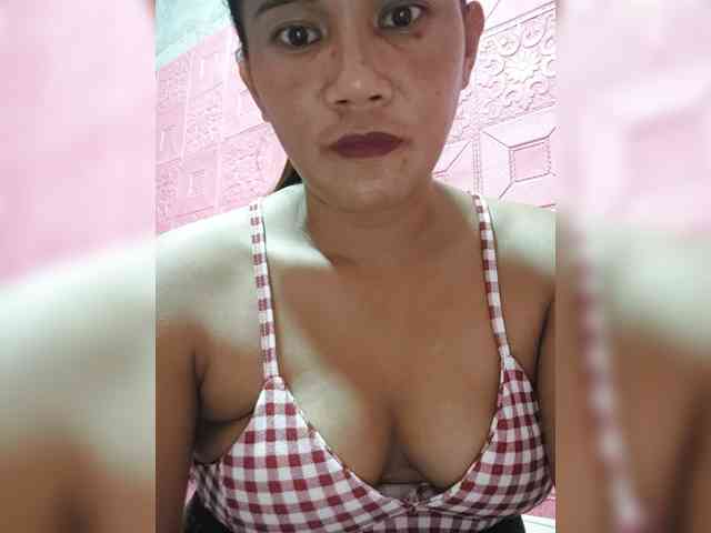 AnnaLizaXxX webcam