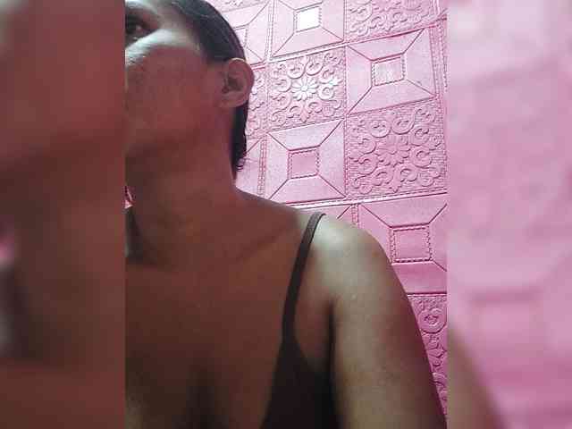 AnnaLizaXxX webcam