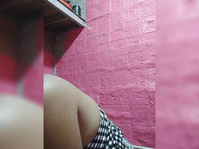 AnnaLizaXxX webcam