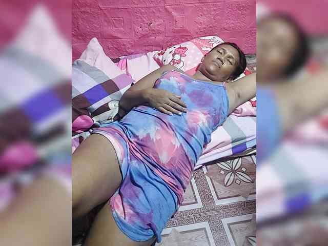 AnnaLizaXxX webcam