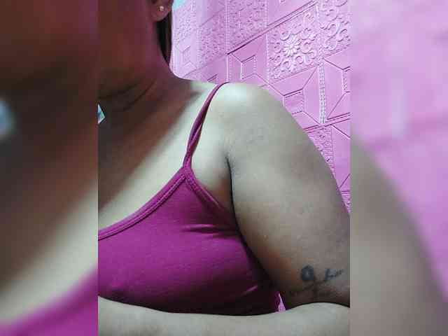 AnnaLizaXxX webcam