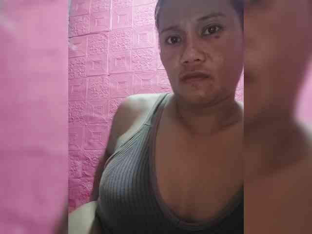 AnnaLizaXxX webcam