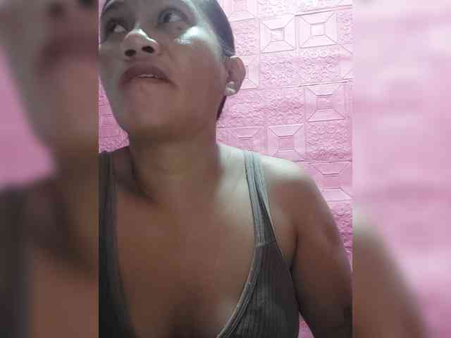 AnnaLizaXxX webcam