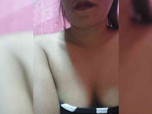 AnnaLizaXxX webcam