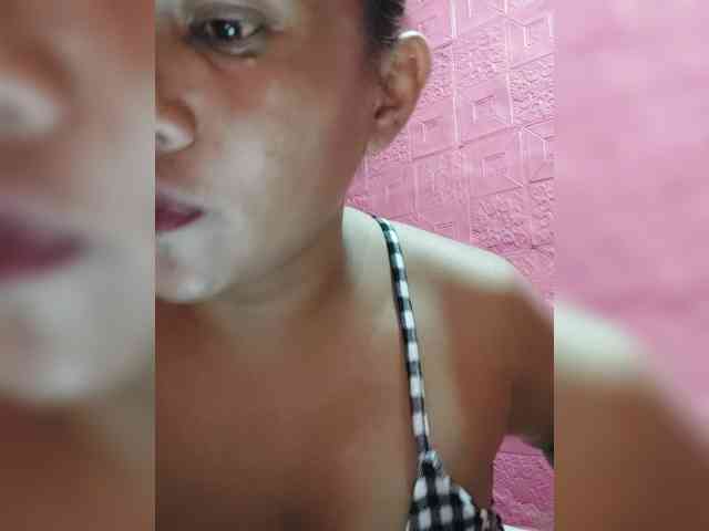 AnnaLizaXxX webcam