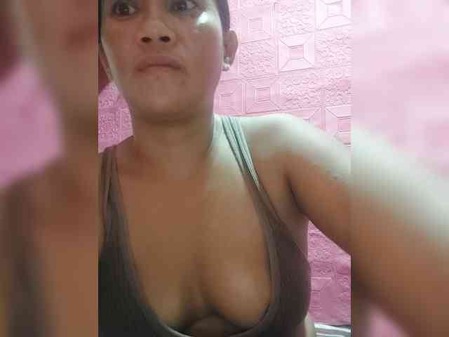 AnnaLizaXxX webcam