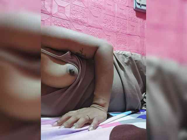AnnaLizaXxX webcam