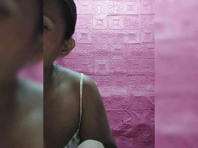 AnnaLizaXxX webcam