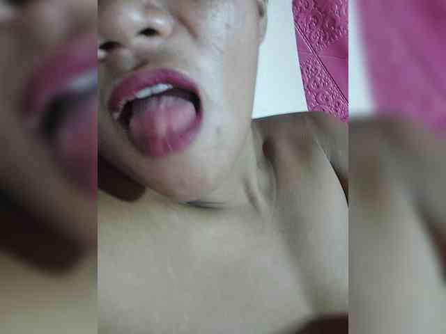 AnnaLizaXxX webcam