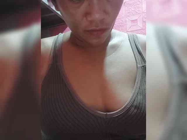 AnnaLizaXxX webcam