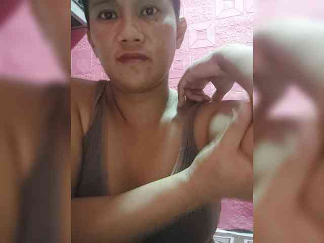 AnnaLizaXxX webcam