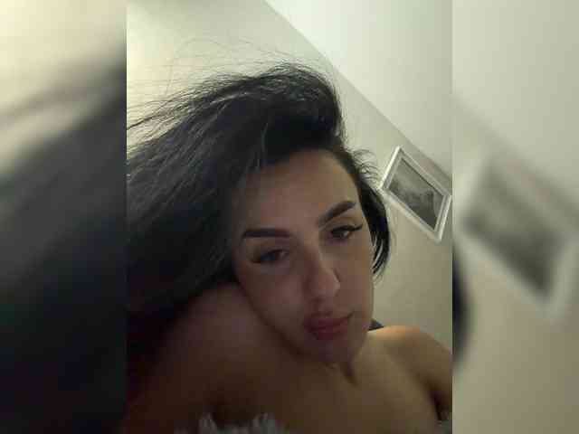 Louisa-Marjorie webcam