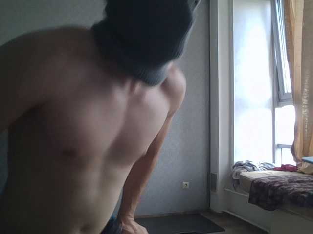 LeonRadzi live webcam show