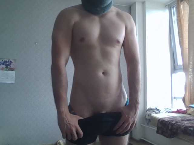 LeonRadzi live webcam show