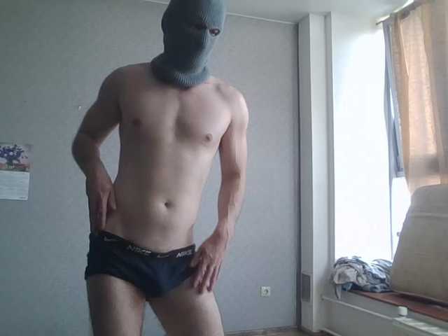 LeonRadzi live cam