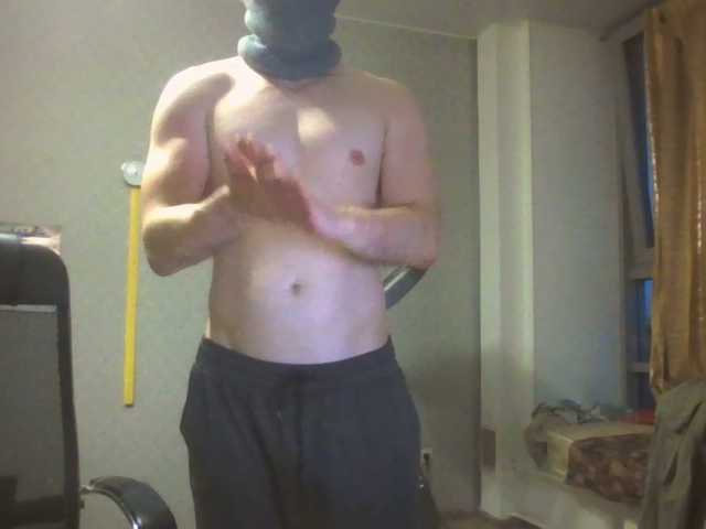 LeonRadzi live webcam show
