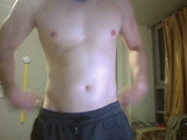 LeonRadzi live webcam show