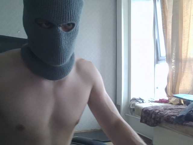 LeonRadzi live webcam show