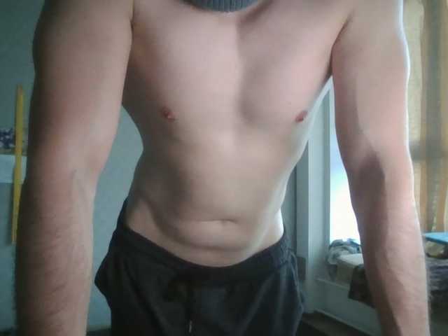 LeonRadzi live webcam show