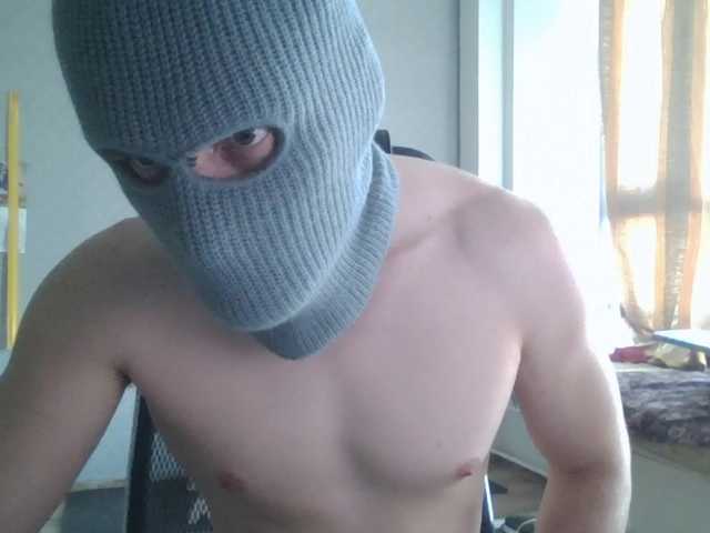 LeonRadzi live webcam show