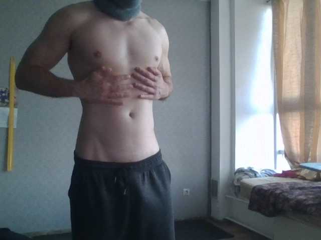 LeonRadzi live webcam show