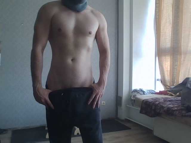 LeonRadzi live webcam show